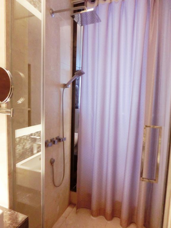 Estay Residence • Poly Central Pivot Cantão Quarto foto