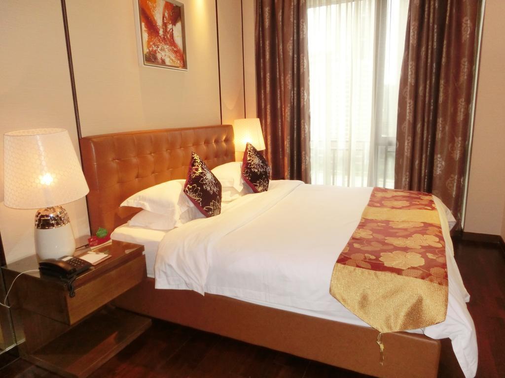 Estay Residence • Poly Central Pivot Cantão Quarto foto